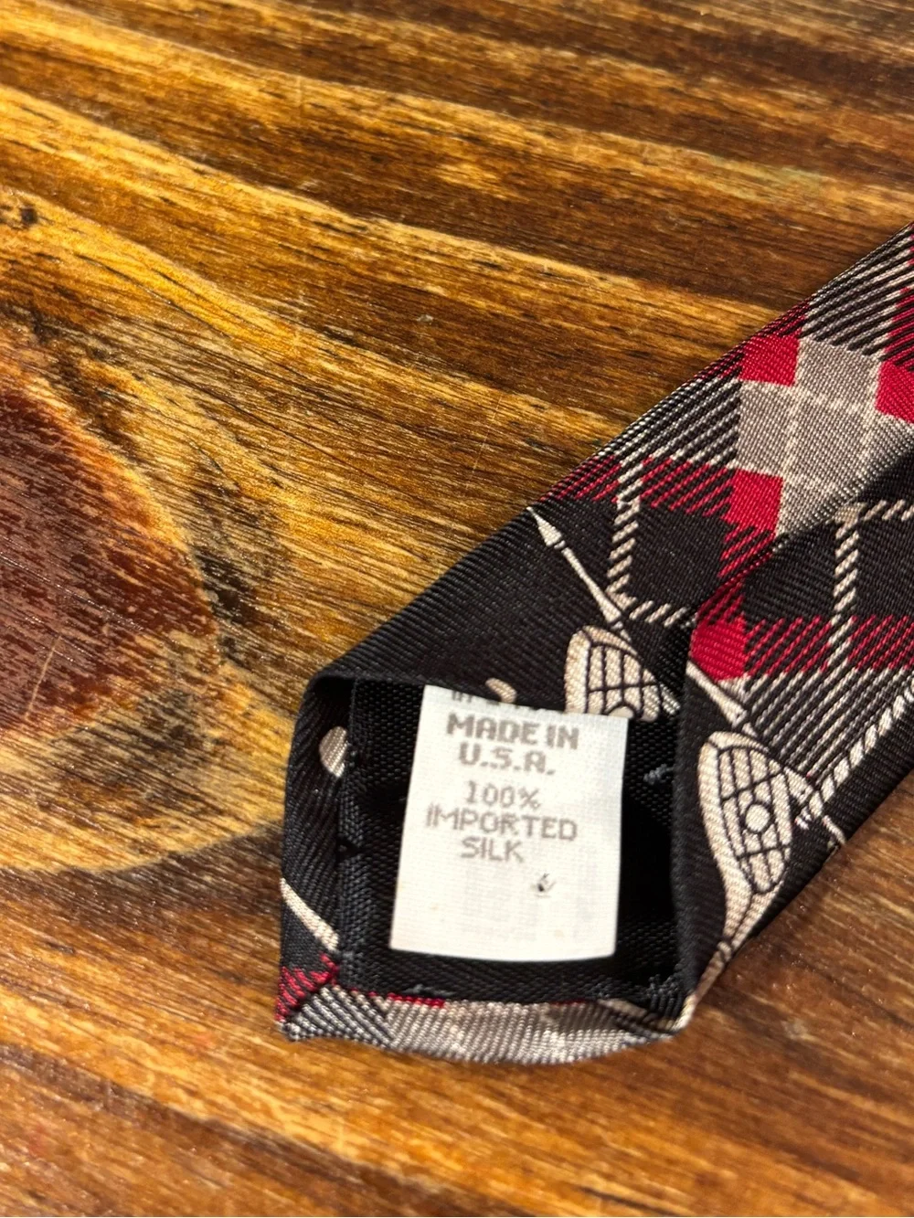 Enrico Uomo Vintage Motif Golf 100% Silk Made in USA Argyle Plaid Tie Black Red